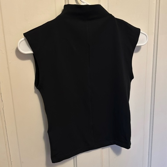 Madewell Funnelneck Cropped Muscle Tee in True Black - Picture 10 of 11